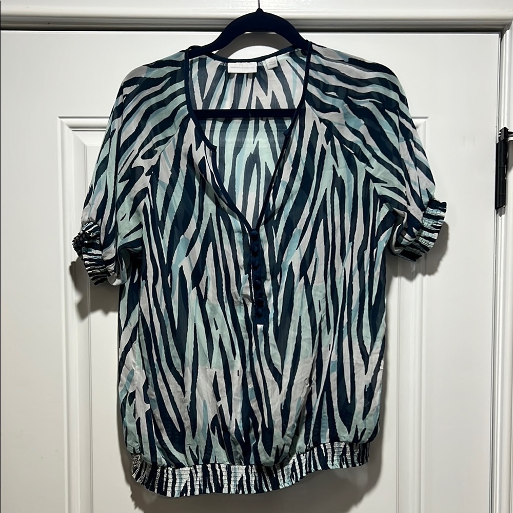 New York & Company Black Blue and White Notched Collar Blouse Size L